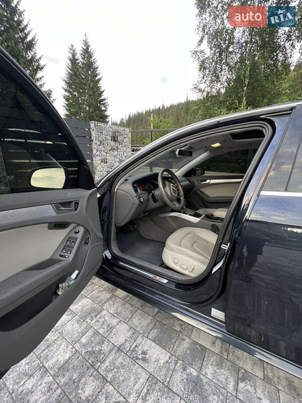 Седан Audi A4 2012 в Яремчі