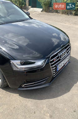 Седан Audi A4 2012 в Гайвороне