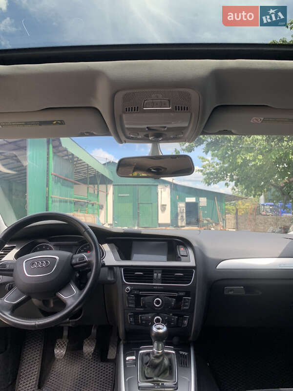 Седан Audi A4 2012 в Гайвороне