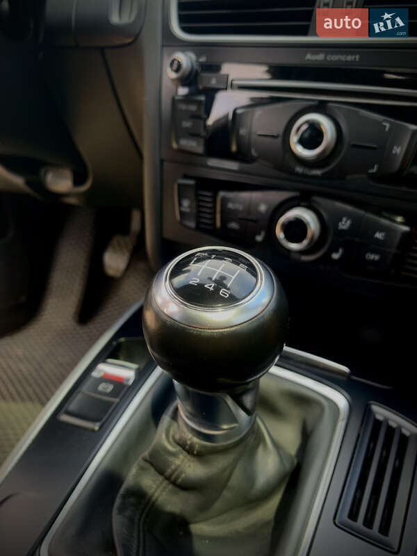 Седан Audi A4 2012 в Гайвороне