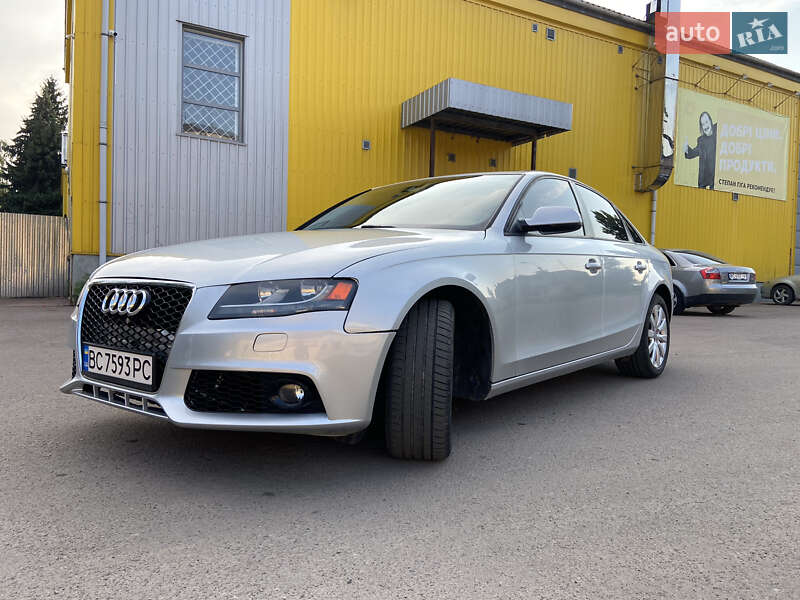 Седан Audi A4 2011 в Самборе