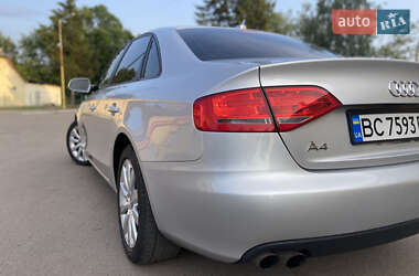 Седан Audi A4 2011 в Самборі