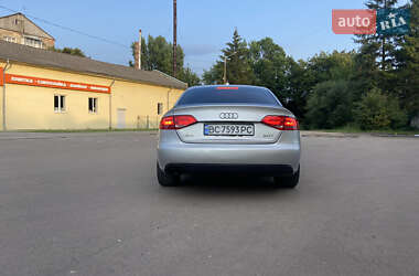 Седан Audi A4 2011 в Самборе