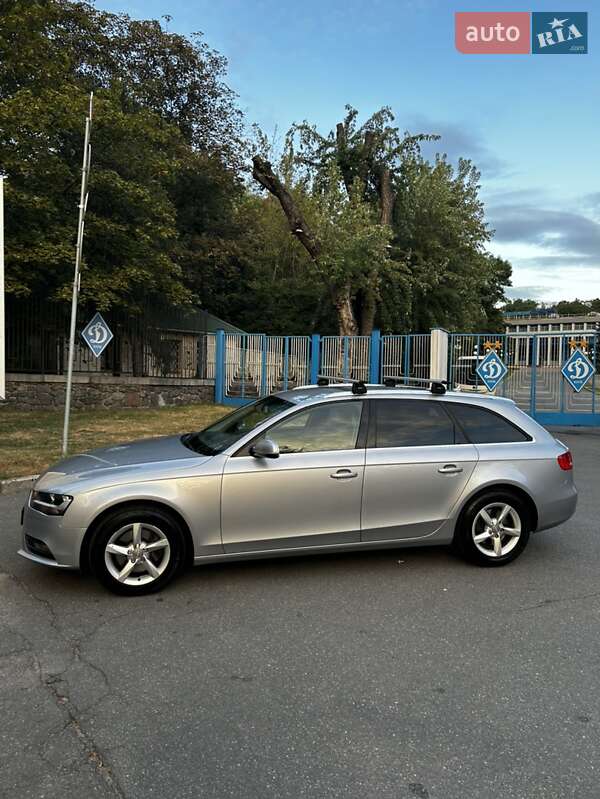 Универсал Audi A4 2014 в Киеве