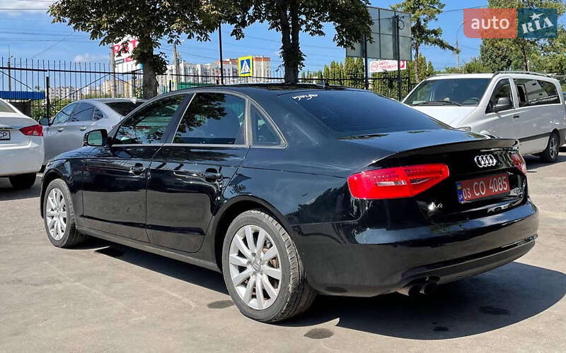 Седан Audi A4 2013 в Стрые