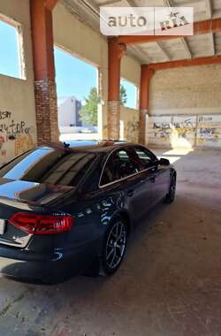 Седан Audi A4 2011 в Тернополе
