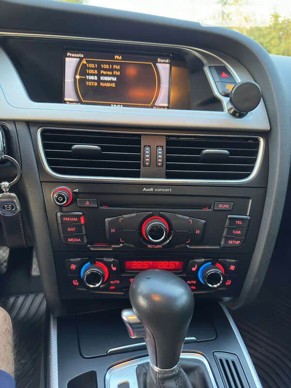 Універсал Audi A4 2010 в Києві