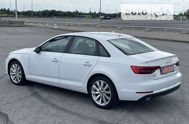 Седан Audi A4 2016 в 