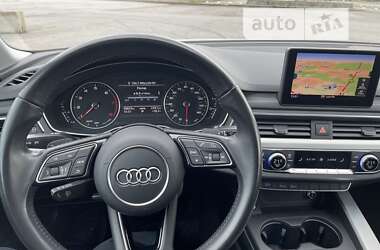 Седан Audi A4 2016 в 