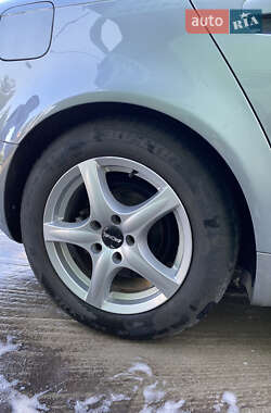 Седан Audi A4 2005 в Днепре