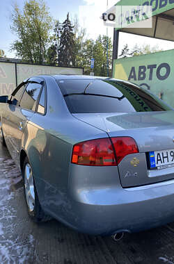 Седан Audi A4 2005 в Покровске