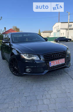 Седан Audi A4 2012 в Львове