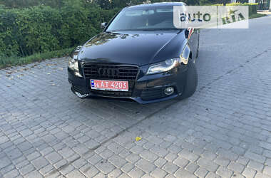 Седан Audi A4 2012 в Львові