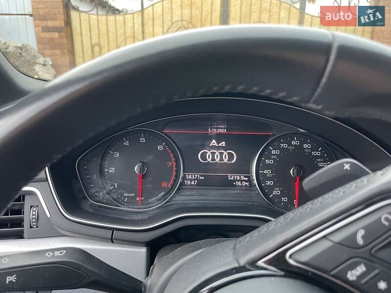 Седан Audi A4 2017 в Днепре
