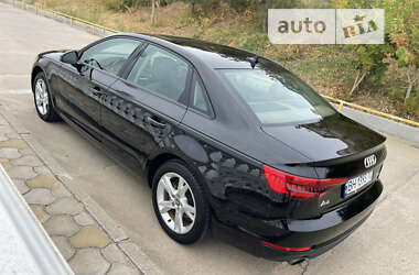 Седан Audi A4 2016 в 
