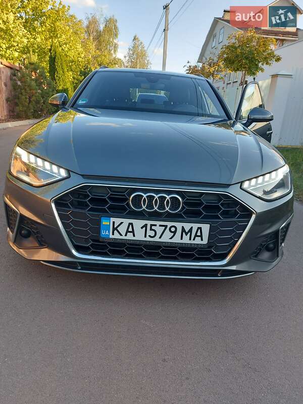 Универсал Audi A4 2020 в Киеве