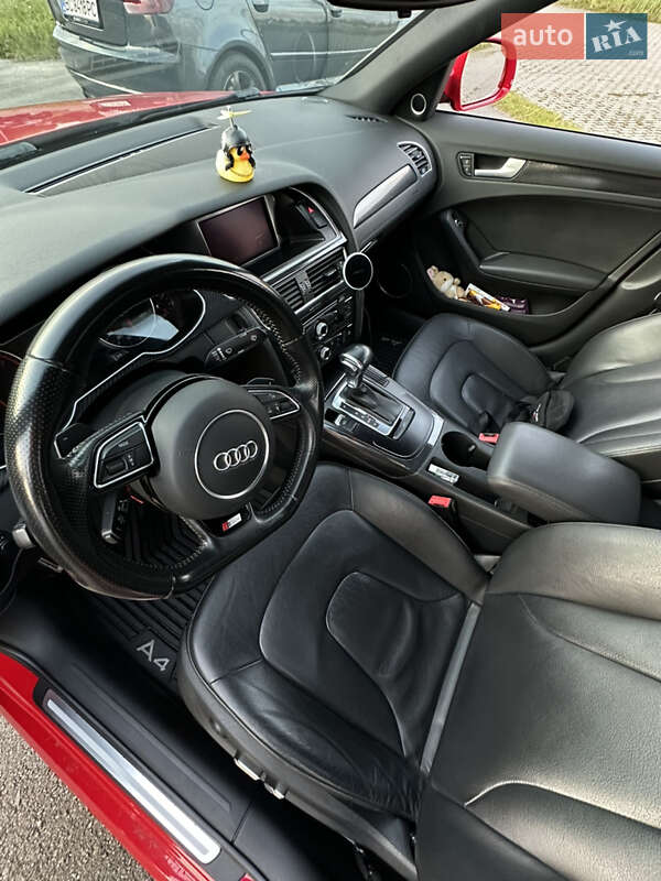 Седан Audi A4 2013 в Львове