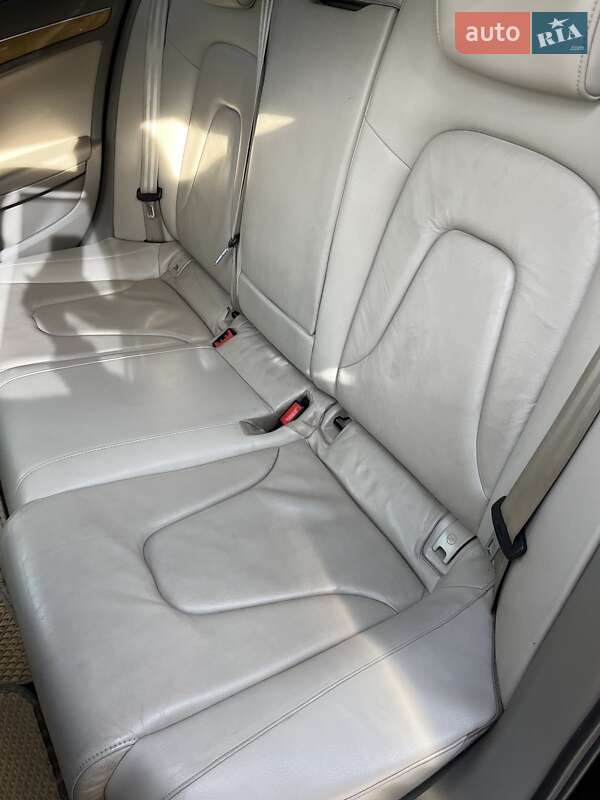 Седан Audi A4 2008 в Звягеле