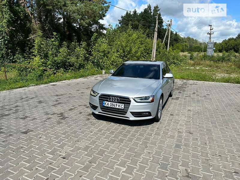 Седан Audi A4 2013 в Сумах