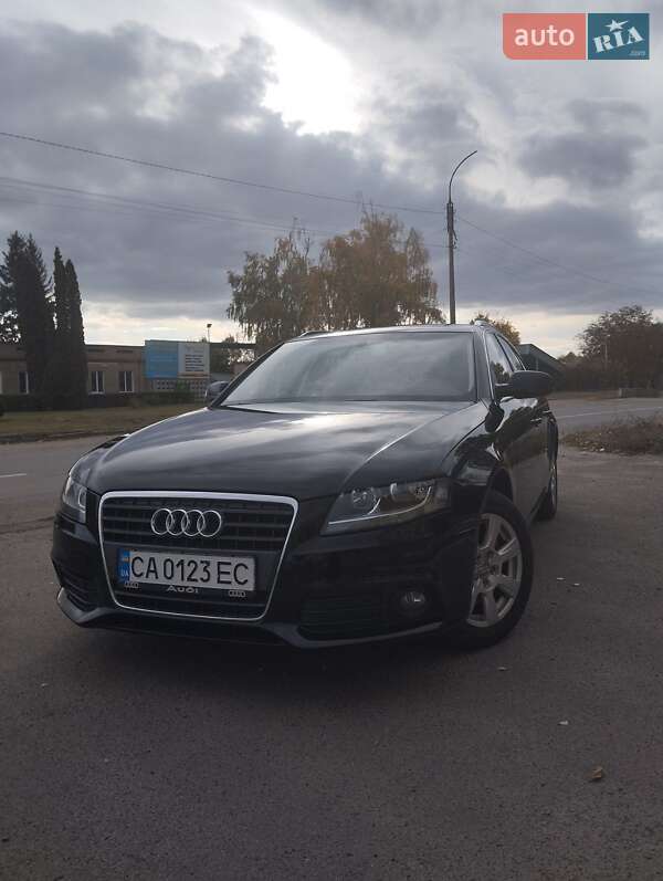 Универсал Audi A4 2011 в 