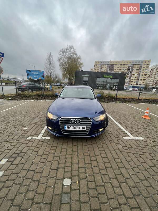 Универсал Audi A4 2014 в Львове