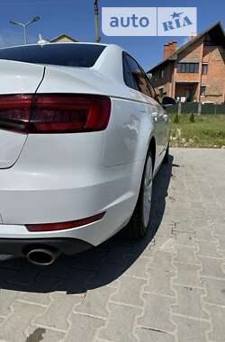 Седан Audi A4 2016 в 