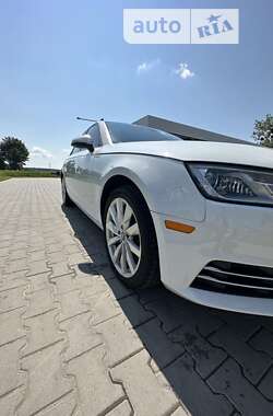 Седан Audi A4 2016 в 