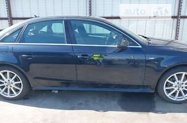 Седан Audi A4 2015 в 