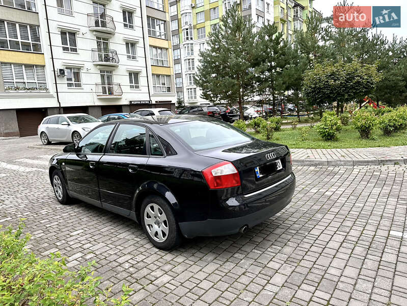 Седан Audi A4 2004 в Ивано-Франковске