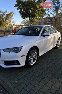 Седан Audi A4 2016 в 