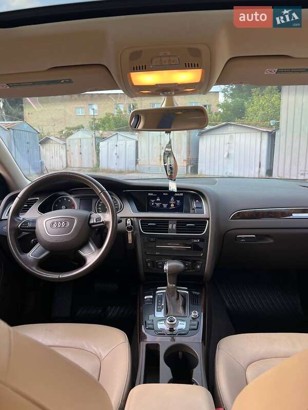 Седан Audi A4 2013 в Днепре