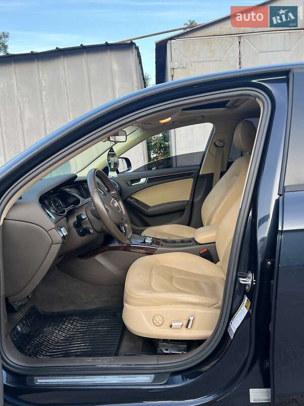 Седан Audi A4 2013 в Днепре