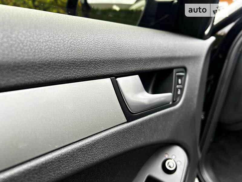 Универсал Audi A4 2010 в Стрые