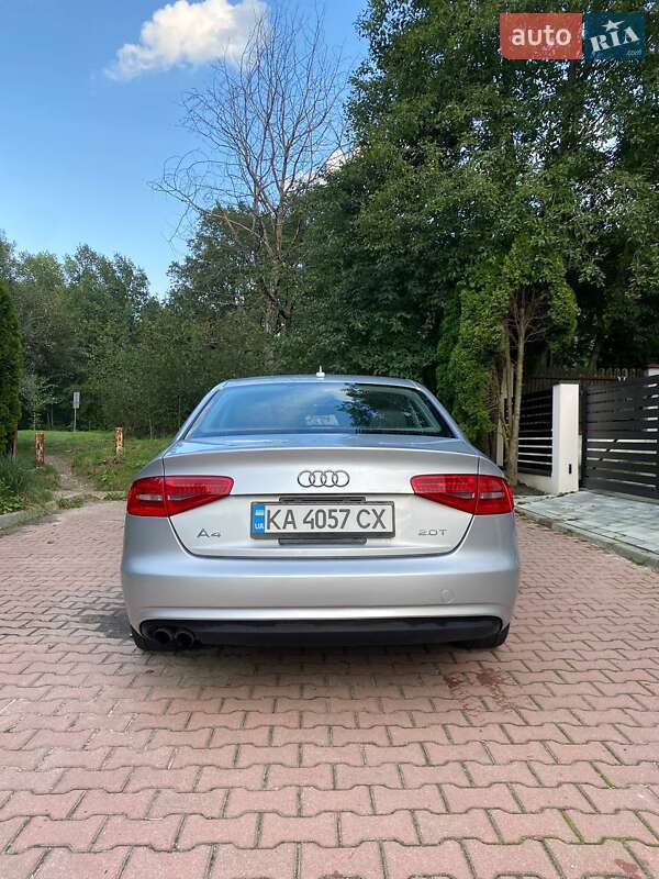 Седан Audi A4 2013 в Киеве