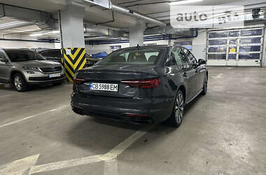 Седан Audi A4 2022 в Чернигове