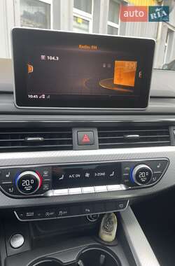 Седан Audi A4 2016 в 