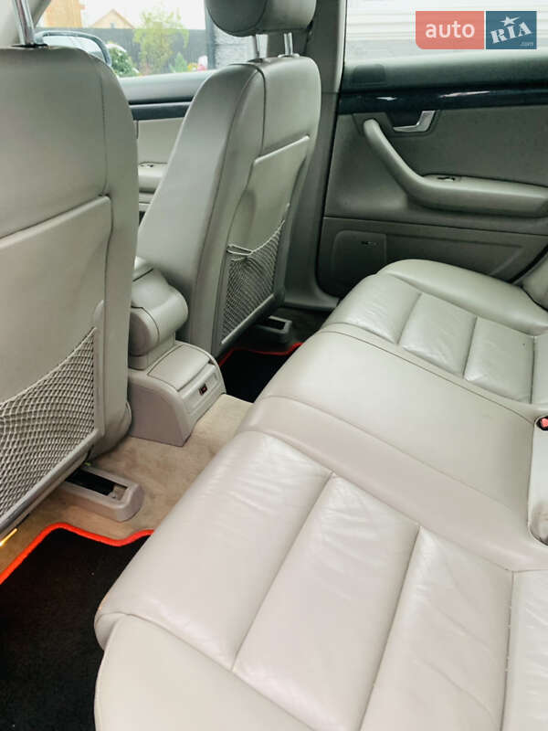 Седан Audi A4 2002 в Рожище