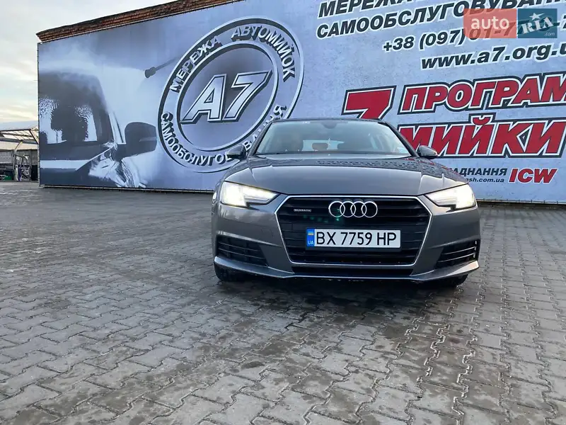 Універсал Audi A4 2018 в 