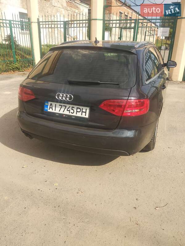 Универсал Audi A4 2011 в Глухове