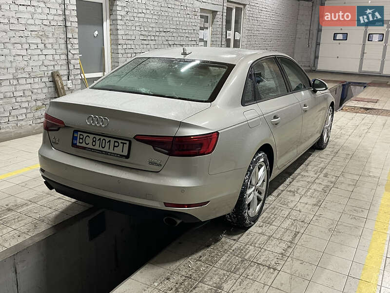 Седан Audi A4 2016 в Сокалі