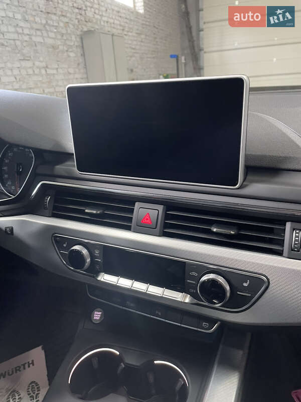 Седан Audi A4 2016 в Сокалі