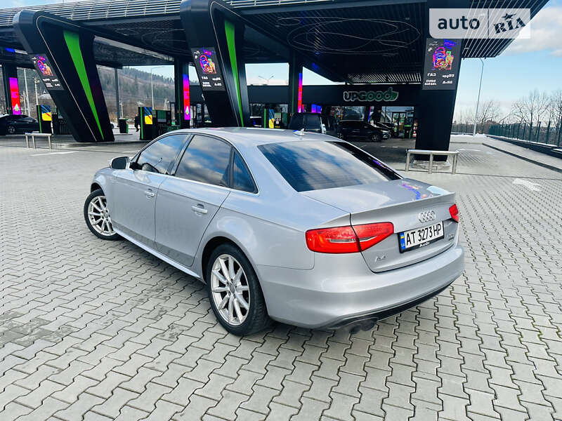 Седан Audi A4 2015 в Яремче