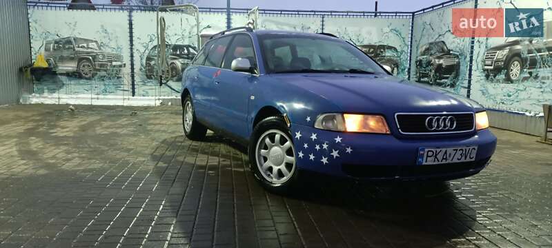 Универсал Audi A4 1999 в Раздельной