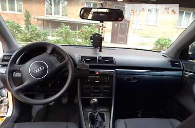 Седан Audi A4 2001 в 
