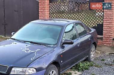 Седан Audi A4 1995 в 