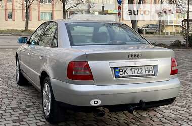 Седан Audi A4 1999 в 