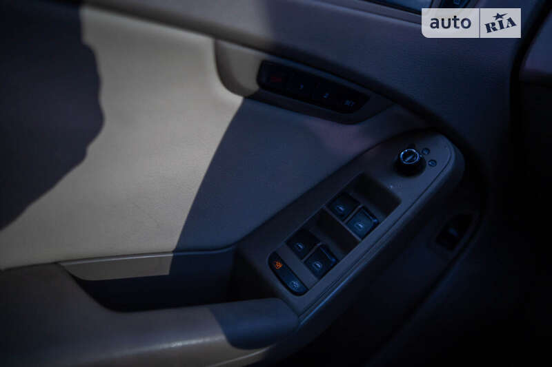 Седан Audi A4 2008 в Южноукраїнську