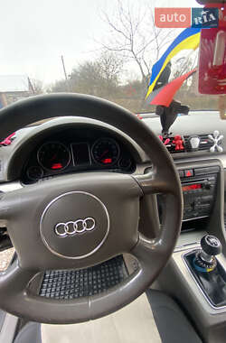 Седан Audi A4 2004 в Копычинце