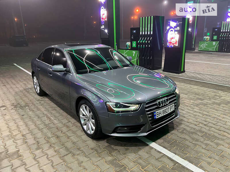 Седан Audi A4 2013 в Одесі