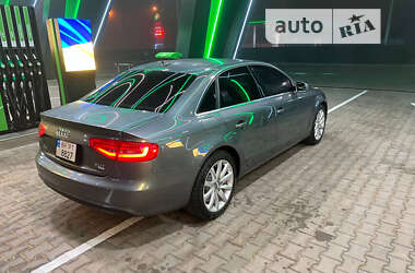 Седан Audi A4 2013 в Одесі